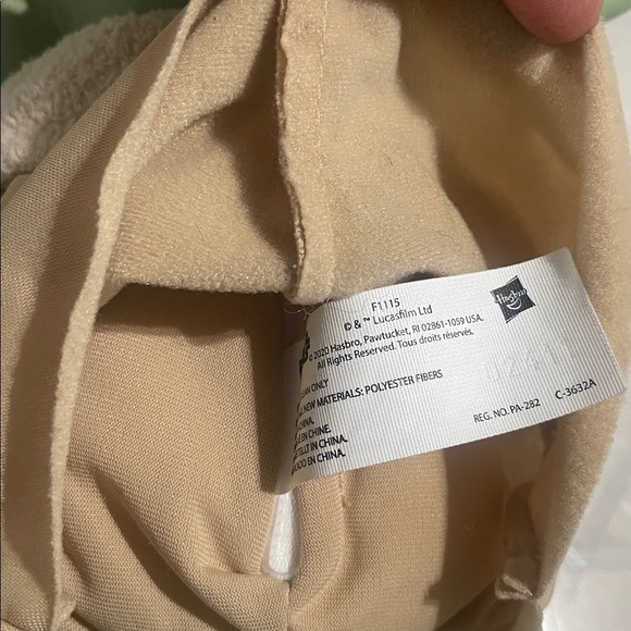 Star Wars The Mandalorian Baby Yoda The Child Grogu Talking Figure Plush - Picture 8 of 8